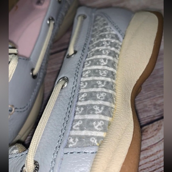 Women Sperry - Picture 2 of 5